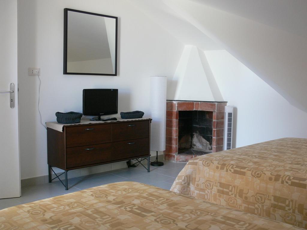 Cha Apartment Laigueglia Zimmer foto