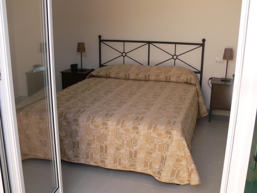 Cha Apartment Laigueglia Zimmer foto
