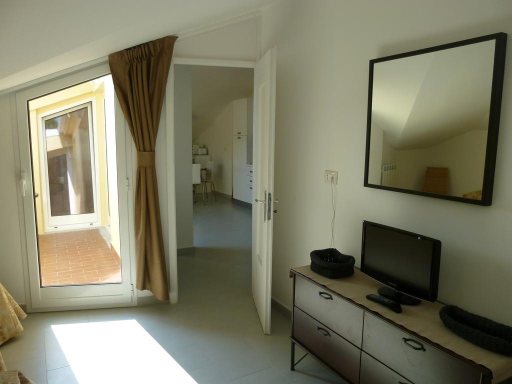 Cha Apartment Laigueglia Zimmer foto